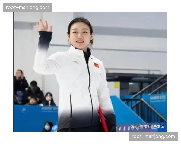 韩雨冰壶三垒一壶三飞化解危机 对阵英国队时展现关键战术执行力